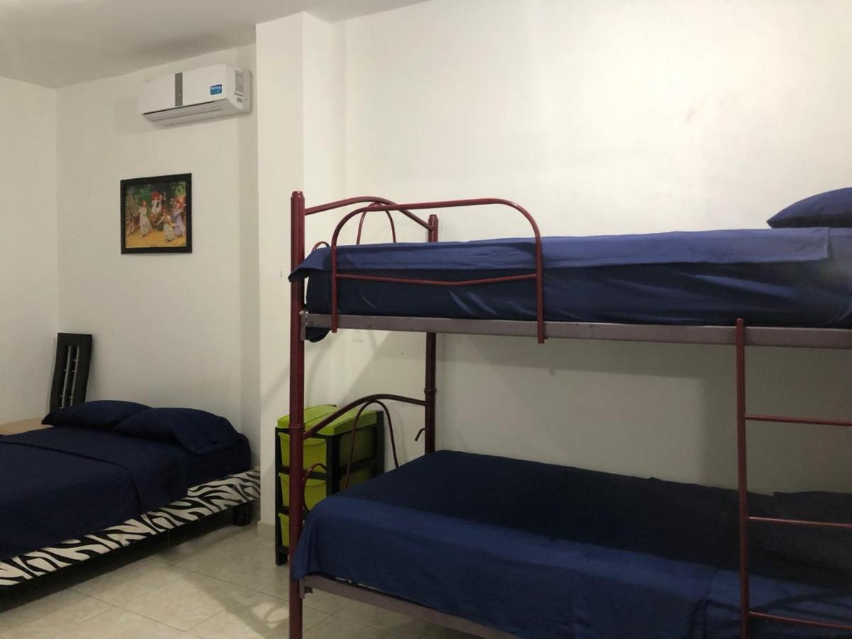Hostal Playa Imperial Манта Экстерьер фото