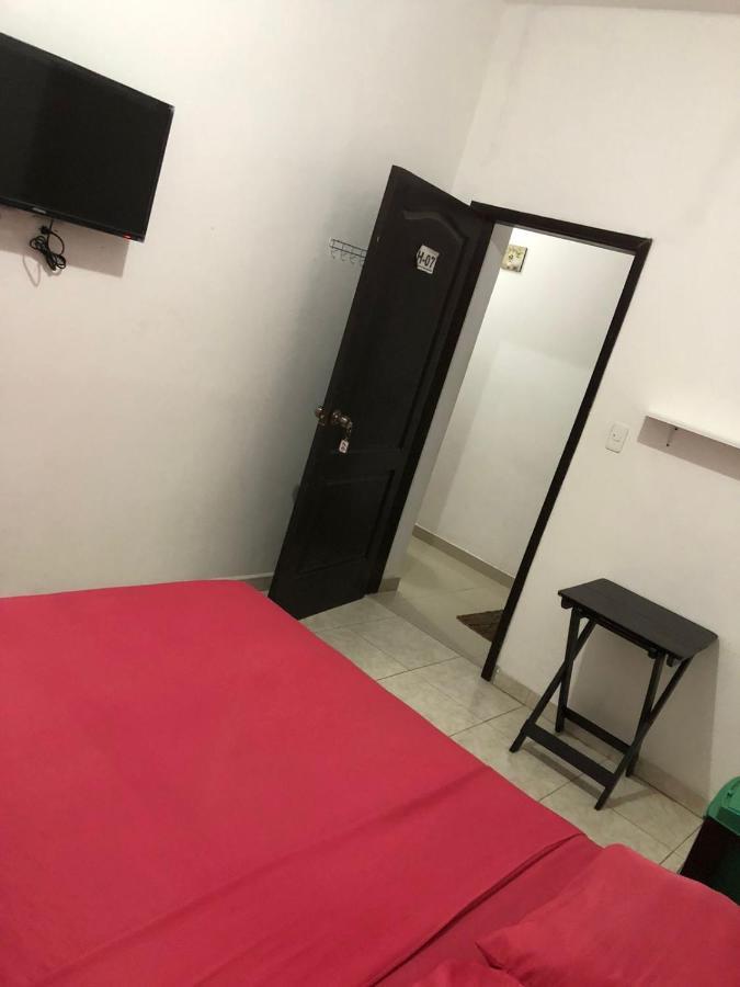 Hostal Playa Imperial Манта Экстерьер фото