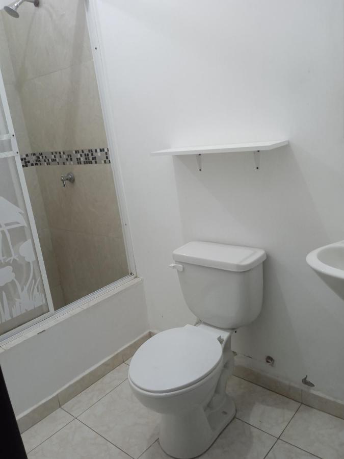 Hostal Playa Imperial Манта Экстерьер фото