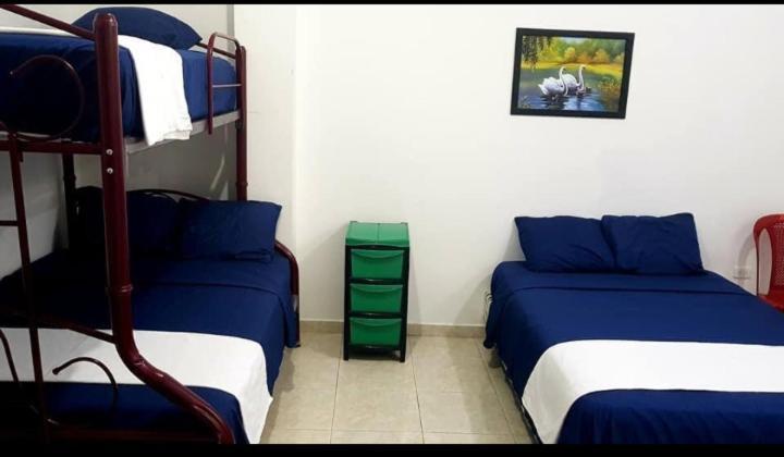 Hostal Playa Imperial Манта Экстерьер фото
