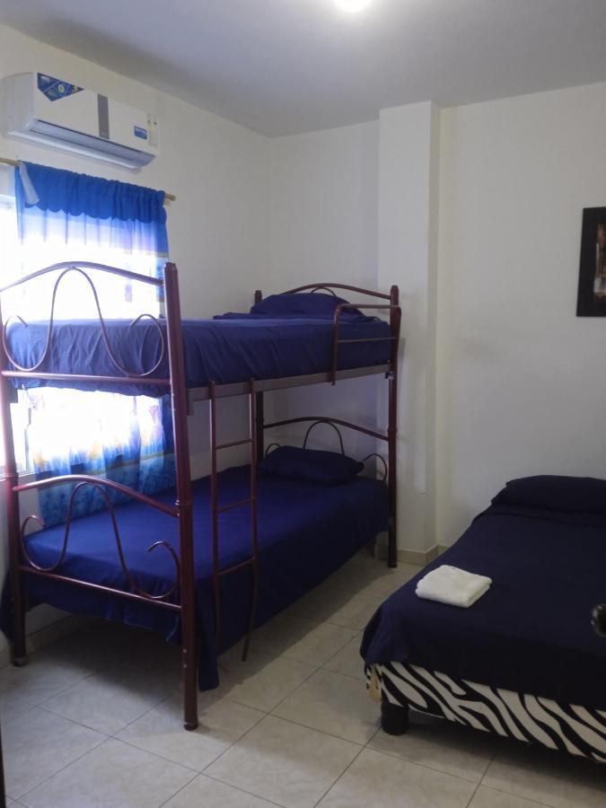 Hostal Playa Imperial Манта Экстерьер фото