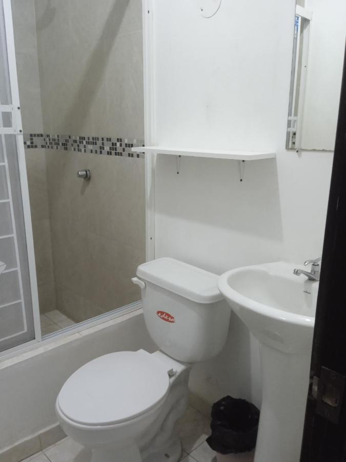 Hostal Playa Imperial Манта Экстерьер фото