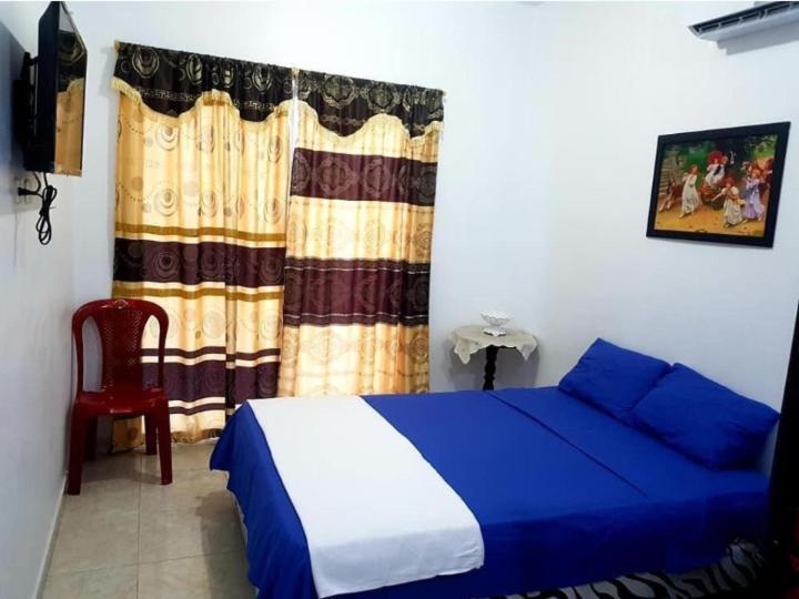 Hostal Playa Imperial Манта Экстерьер фото